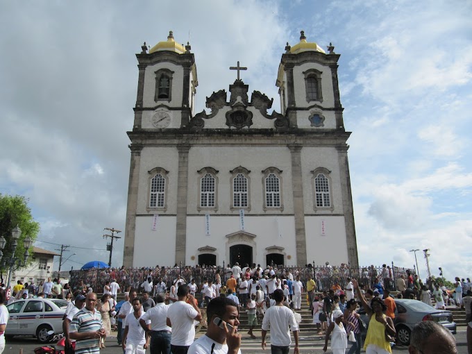 Subindo  a Colina Sagrada