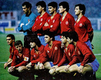 Selección de ESPAÑA - Temporada 1990-91 - Zubizarreta, Nando, Michel, Vizcaíno y Jon Andoni Goicoechea; Amor, Butragueño, Bakero, Sanchís, Quique Flores y Juanito - FRANCIA 3 (Sauzée, Papin y Blanc), ESPAÑA 1 (Bakero) - 20/02/1991 - Eurocopa de Suecia 1992, fase de clasificación - París, estadio del Parque de los Príncipes - Alineación: Zubizarreta; Quique, Nando, Sanchís, Juanito, Goicoechea; Michel, Amor, Vizcaíno (Miguel Soler, 60'); Bakero y Butragueño (Manolo, 74')