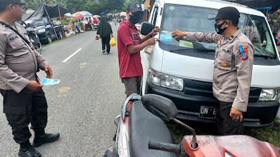 Sebelas Hari Ops Keselamatan Tinombala 2023, Satgas Polres Sigi Telah Bagikan Ratusan Leaflet dan Sticker