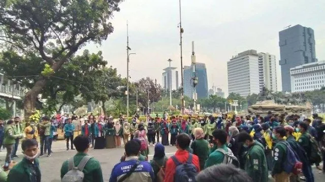 Ribuan Mahasiswa Geruduk Istana Negara, BEM SI: Pemerintah Berusaha Mencuci Otak Rakyat