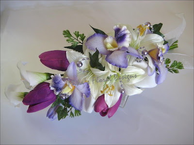 arm bouquet for a march wedding