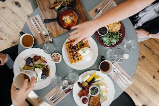 breakfast family