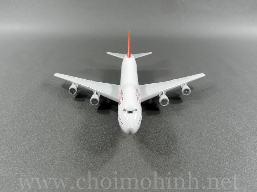 Swiss Air plane 1:400 front