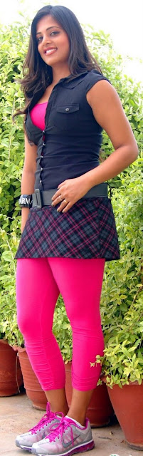 sindhu menon hot stills