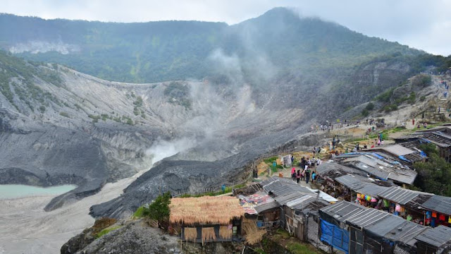 Gunung Tangkuban Perahu