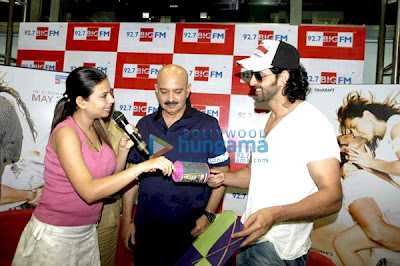  Hrithik Roshan promotes Kites at 92.7 BIG FM image