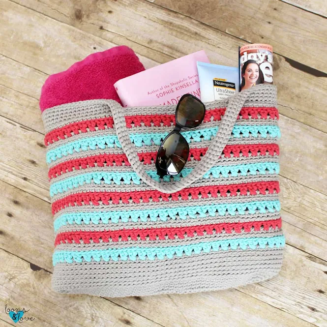 Summer Crochet Beach Tote Bag by Loops and Love