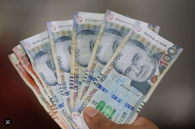 Sector público recibirá 500 soles de aguinaldo por Fiestas Patrias