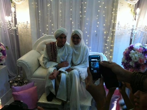 Emmmmdaapppp Gambar Perkahwinan Ustaz Don