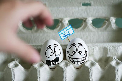 Cool drawing on eggs Seen On www.coolpicturegallery.us
