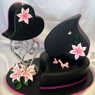 heart shaped wedding cakes,wedding cakes,wedding cake designs,wedding cake ideas,wedding cakes pictures