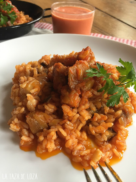 arroz-blanco-con-berenjenas-y-tomate-frito