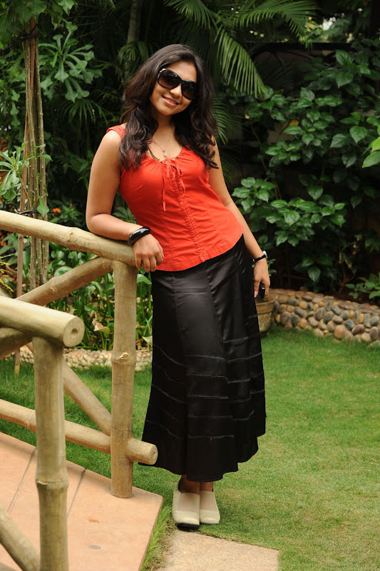 Actress Sri Ramya Stills Gallery sexy stills