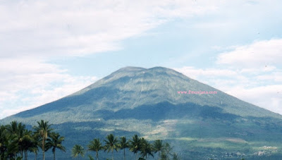  Indonesia dikenal sebagai negara yang memiliki beberapa  20 Gunung Tertinggi di Indonesia (Data Lengkap)