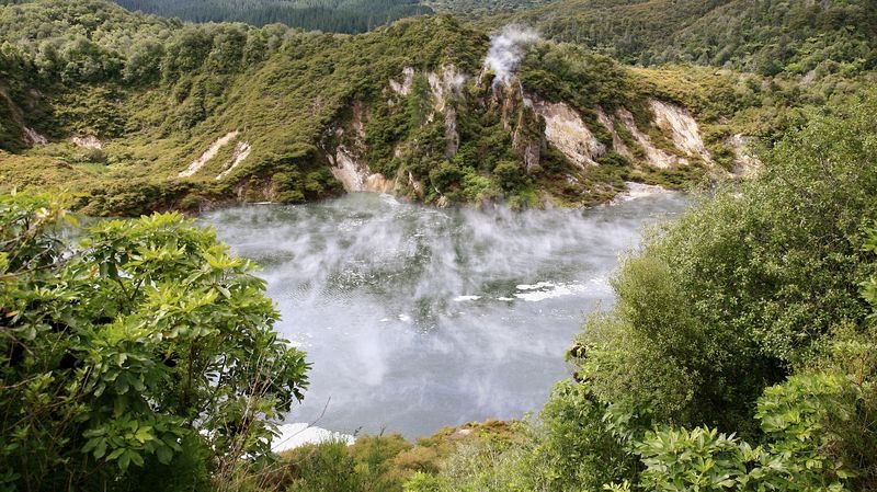 lake-rotomahana-now-2