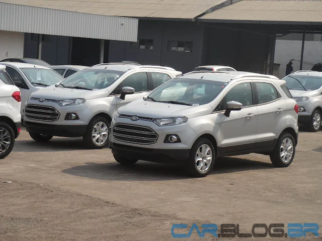 Nova EcoSport Titanium Prata