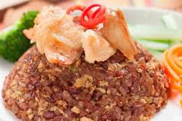 Membuat Nasi Goreng Beras Merah