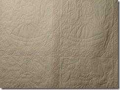 Colonial Ladies Quilt 010