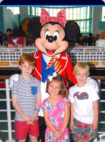603-24257882-Classic Mickey and M-33514_GPRLR