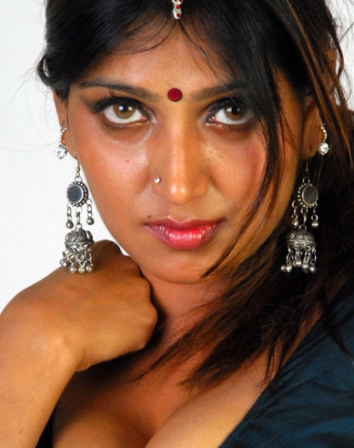 Sexy Photo on Hot Actress Gallery  South Indian Hot Actress Bhuvaneswari Photoshoot