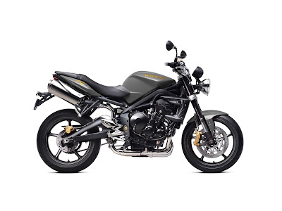 2011 Triumph Street Triple R Pictures