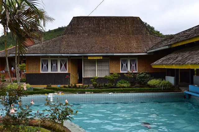 Hotel Penginapan Resort Bungalow Tiket Masuk Walini 2019