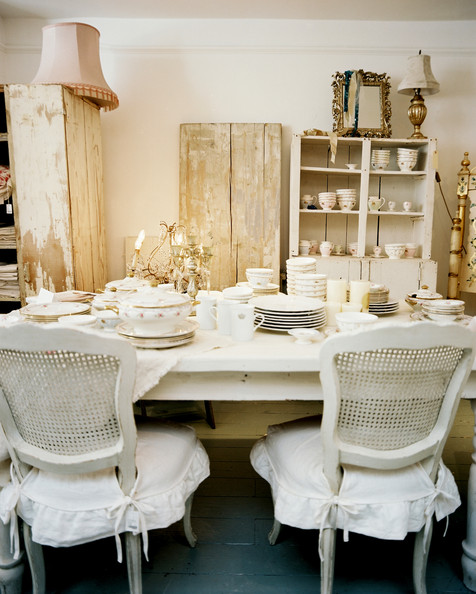 Shabby chic dining room