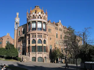 Hospital de la Santa Creu i Sant Pau, Barcelona, 1902-1930 de Lluís Domènech i Montaner