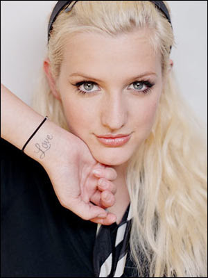Ashlee Simpson wrist tattoo picture.