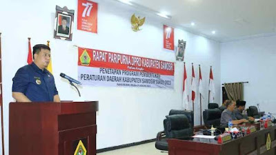 Bupati Samosir Hadiri Rapat Paripurna Penetapan PROPEMPERDA Kabupaten Samosir Tahun 2023