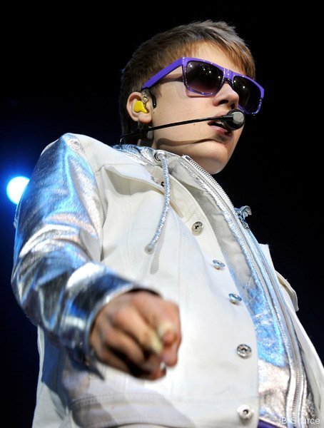 justin bieber march 2011 tour dates. justin bieber 2011 tour dates