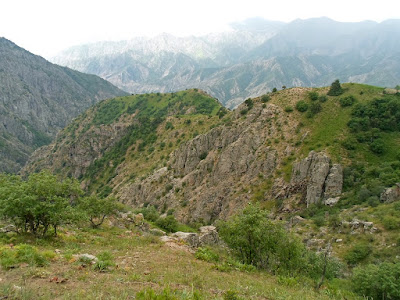 Поход из ущелья Бегар в Оджук по хребту между Такобом и Оджуком, Варзоб, горы Таджикистана