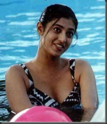 kasthuri in swim wear