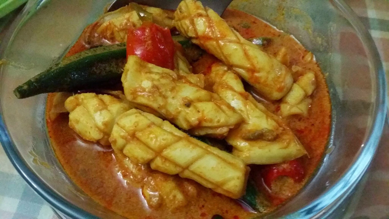 ZULFAZA LOVES COOKING: Sotong masak nasi kandar (kari sotong)