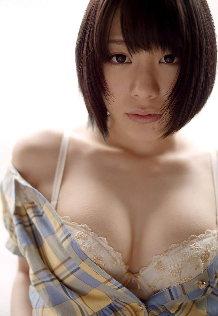 airi suzumura hot naked pics 02