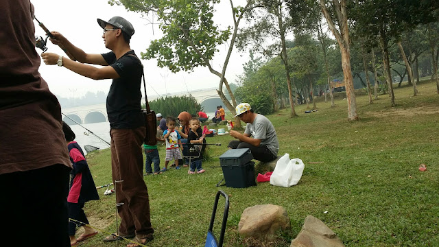  Taman Wetland Putrajaya, memancing, fishing at Putrajaya