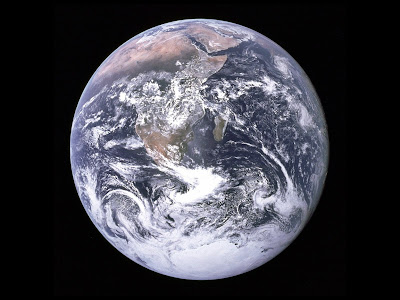 Whole Earth (© www.nasa.gov)