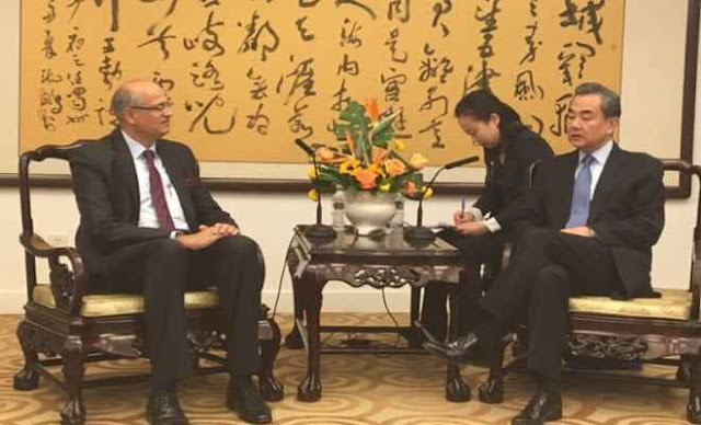 Indian Foreign Secretary and Chinese Foreign Minister meeting