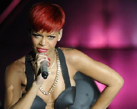 rihanna pictures 2010. rihanna pictures 2010 red