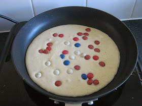 Cooking an M&Ms pancake