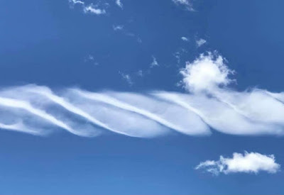 forme de nuage créée par les chemtrails