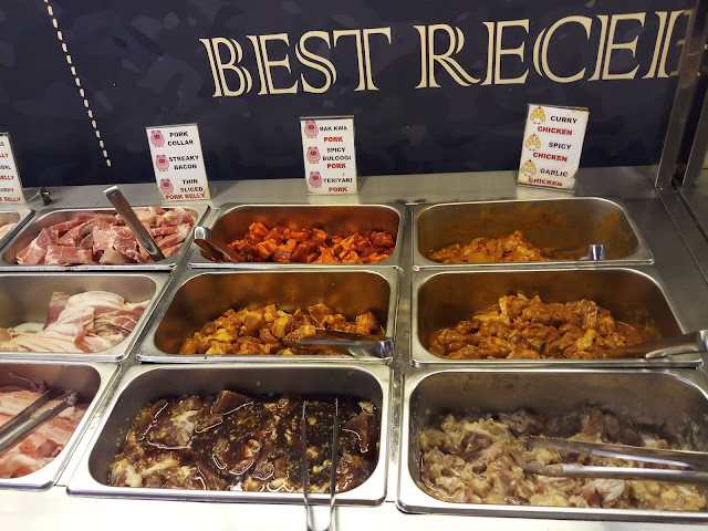 Buffet food: Bak Kwa Pork, Spicy Bulgogi Pork, Teriyaki Pork, Curry Chicken, Spicy Chicken, Garlic Chicken