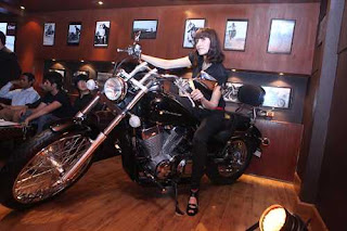 Karachi’s Latest HotSpot “Club Genova” Opened, 2012, Events Pakistan, Upcoming Events, Pakistani Events, Genova Launching Ceremony in Karachi, Karachi Events, Fashion Shows