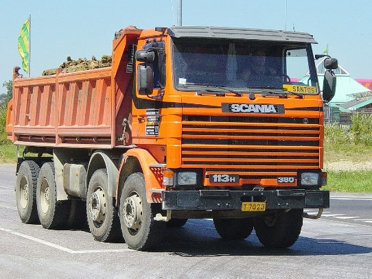 mobil dump truck Scania 113 Tipper