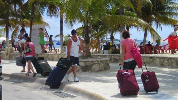 Promocionan baños públicos en Isla Mujeres