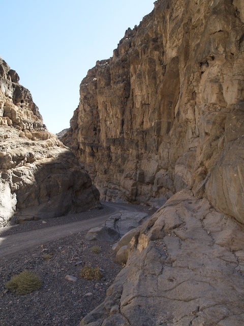 Imagen de la pista que atraviesa Titus Canyon en Death Valley