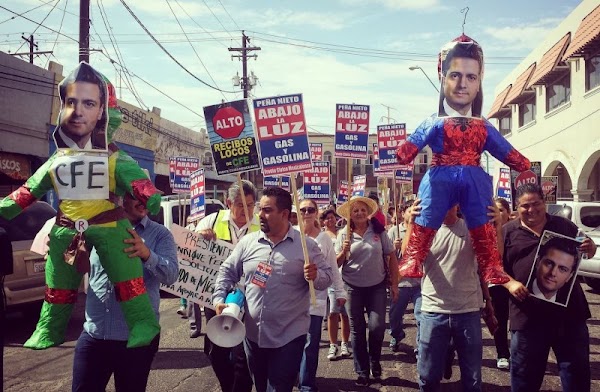 Protestan contra Peña Nieto en Mexicali