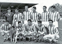 REAL VALLADOLID DEPORTIVO. Temporada 1964-65. Aguilar, Miche, Pini, Panchulo, Marañón, Echarri. Calero, Tejedor, Martínez, Tonino y Plácido. REAL VALLADOLID DEPORTIVO 3 🆚 C. D. ABARÁN 0 Domingo 18/04/1965, 12:00 horas. Campeonato de Liga de 2ª División, Grupo II, jornada 30. Valladolid, estadio Municipal José Zorrilla. GOLES: ⚽1-0: 10’, Plácido. ⚽2-0: 12’, Martínez. ⚽3-0: 55’, Calero.