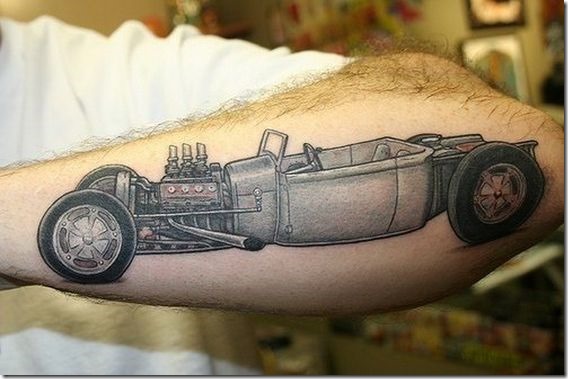 voiture_de_collection_externe_de_lavant-bras_tatouage