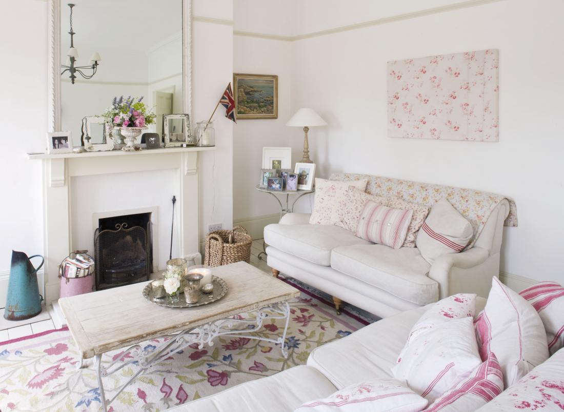 Following up from Wednesdays post on a lovely shabby chic interior  title=